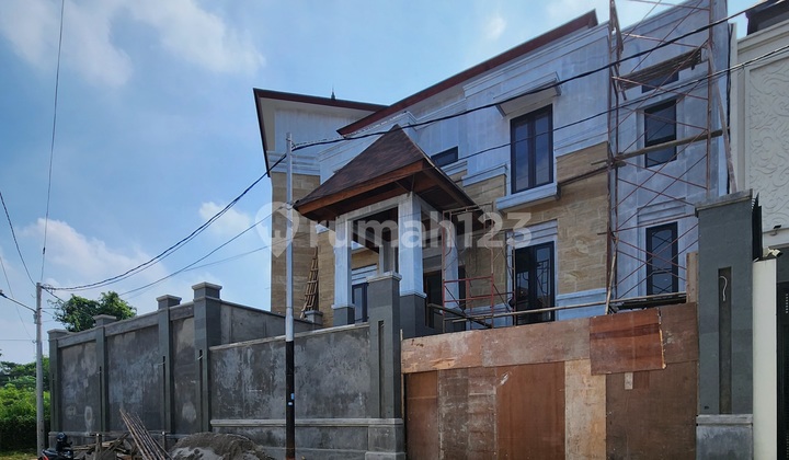 Dijual Rumah Lebak Bulus - Lokasi Tenang & Strategis Dekat One Bell Park Mall