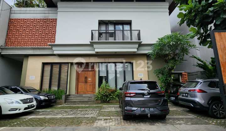 Dijual Cilandak Lokasi Di Jalan Utamasangat Cocok Untuk Investasi - Office - Hunian