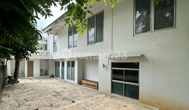 Dijual Rumah Kebayoran Baru Hitung Tanah Posisi Hoek