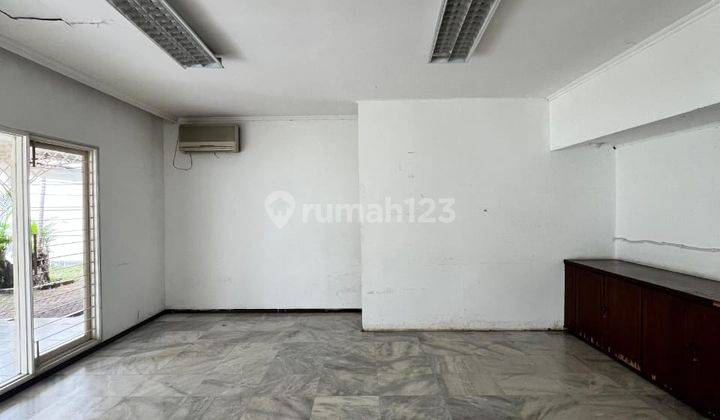 Dijual Rumah Lama Hitung Tanah Area Kemang Lokasi Strategis 2