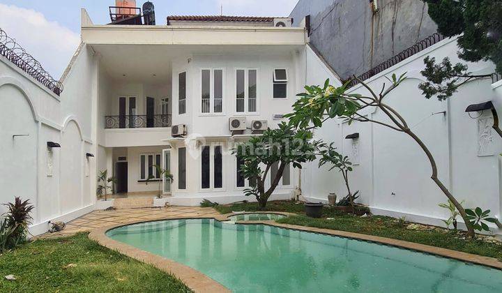 Dijual Rumah Kemang Modern Classic Newly Renovated 1