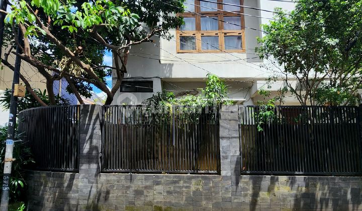 Dijual Rumah Cilandak Belakang Citos Semi Furnished