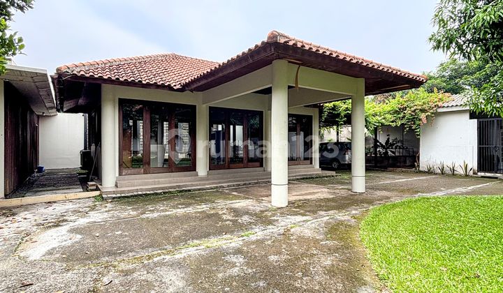 Dijual Rumah Veteran Bintaro Halaman Luas Dan Asri 2