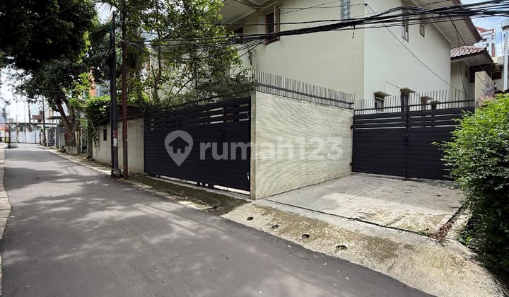 Dijual Rumah Kokoh Siap Huni Area Cilandak