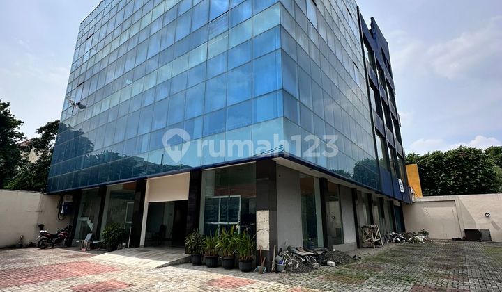 Turun Harga Gedung 4 Lantai Area Menteng Turun Harga Gedung 4 Lantai Area Menteng