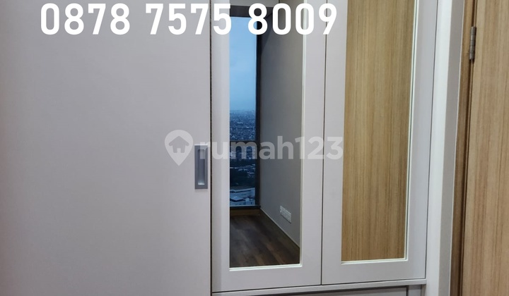 Holland Village Private Lift 2