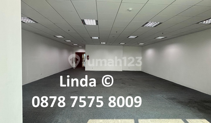 Office Space Semi Furnished