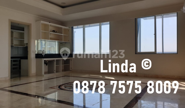 Paladian Park penthouse apartment