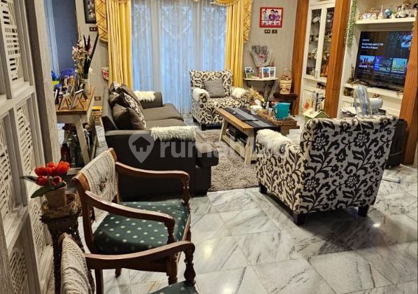 For Sale House in Setrasari Wing PVJ Bandung City M R 2