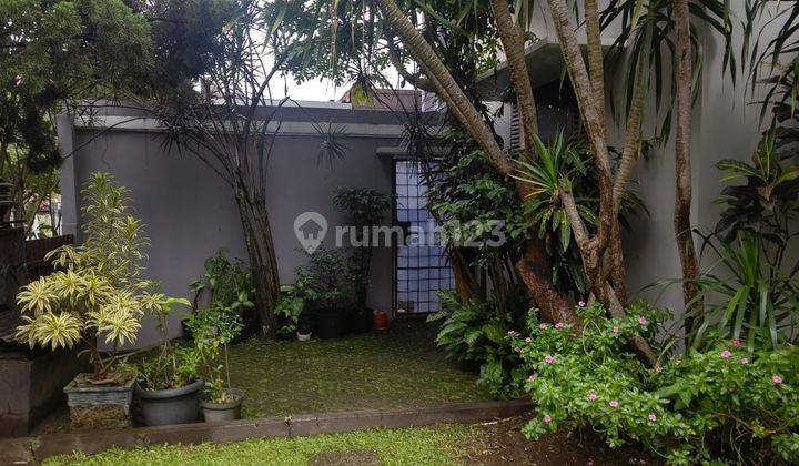 Dijual Rumah Asri Dan Luas Di Komplek Antapani Bandung 2