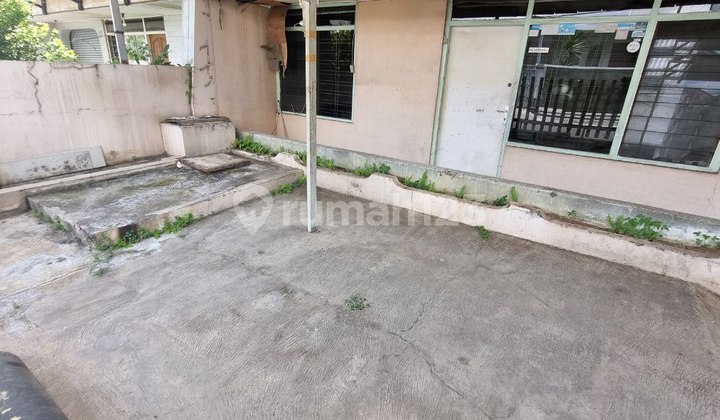 For Sale Old Land-Only House at the Back of Griya Arcamanik Endah Wan 2