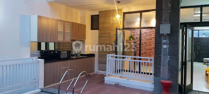 Dijual Rumah Tinggal dan Semi Villa Komplek Resort Dago Pakar Arl 2