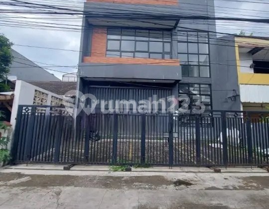 Dijual Ruko Siap Pakai Di Main Road Antapani, Kota Bandung