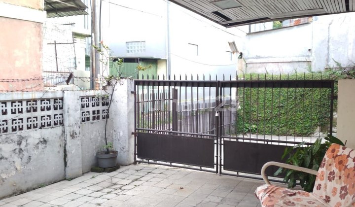 Dijual Rumah Lama Di Area Burangrang, Kota Bandung FDI