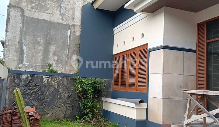 Ready-to-Occupy House, Bkr/Peta/M. Toha Wing