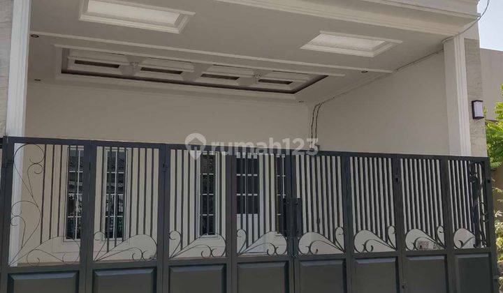 Rumah Classic Strategis Cikarang 5 Menit Ke Living Plaza Jababeka 1