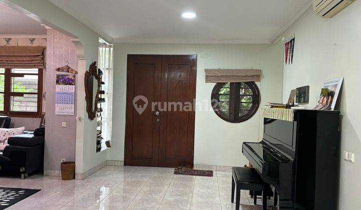 Rumah 2 Lantai Bagus Dan Rapi di Taman Hokaido Lippo Karawaci, Tangerang 2