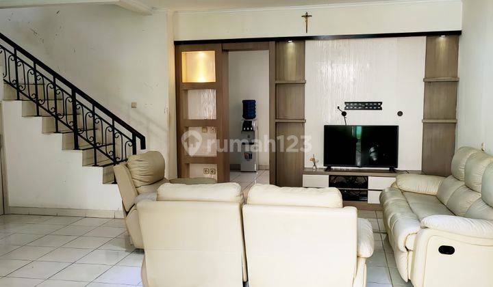 Rumah 2 Lantai di Cluster Rolling Hills Lippo Karawaci Tangerang 2