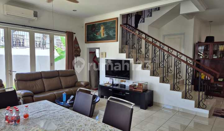 Dijual Rumah dengan luas tanah 301 di daerah Rolling Hills Lippo Karawaci Tangerang 2