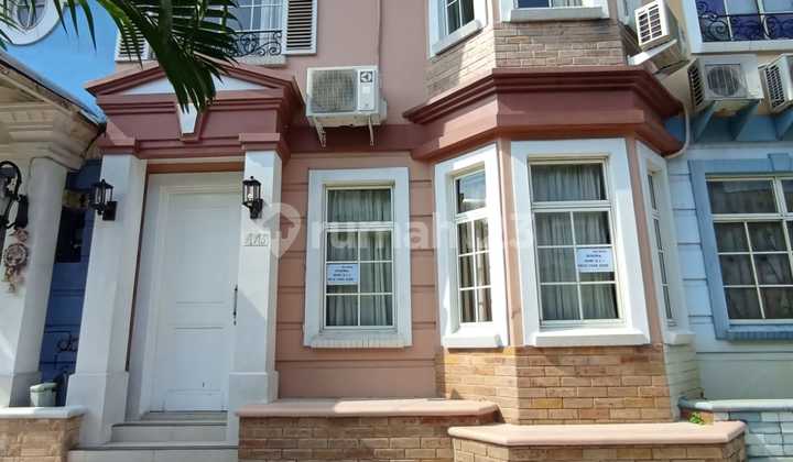 Disewakan Townhouse Cantik dan Full Furnish di Taman Paris 1 - Lippo Karawaci Disewakan Townhouse Cantik dan Full Furnish di Taman Paris 1 - Lippo Karawaci