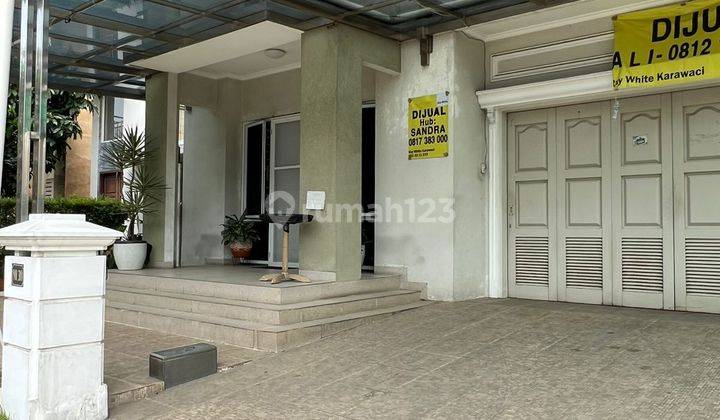 Rumah 2 Lantai Bagus Semi Furnished di Lippo Karawaci, Tangerang Cluster Beverly Golf 2