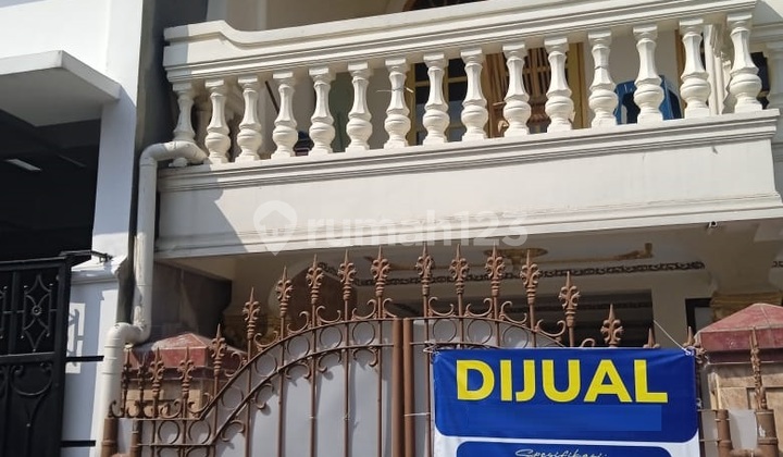 Rumah Dijual Gunungsari Indah Wiyung Surabaya Rumah Dijual Gunungsari Indah Wiyung Surabaya