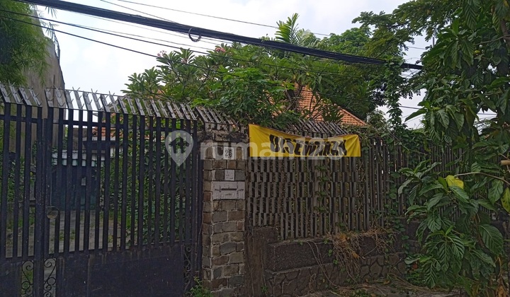 Rumah Disewa Jalan Tegalsari Darmo Surabaya 1