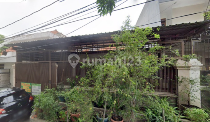 House for Sale on Ogan Darmo Street, Surabaya 1