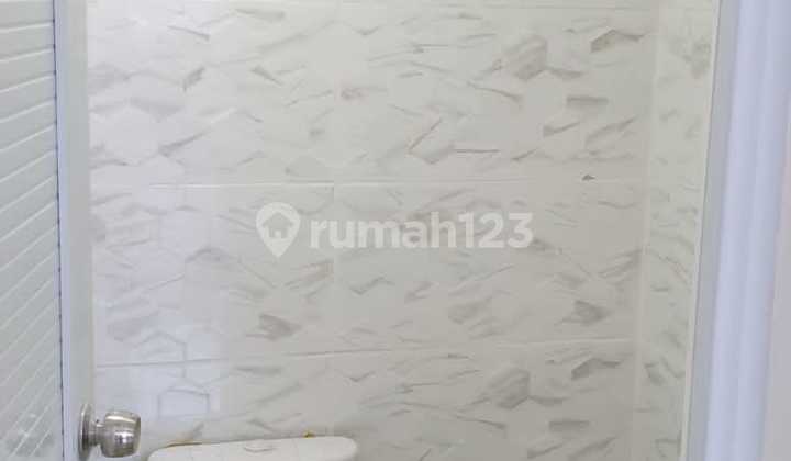 Ruko for Rent on Simokwagean Street, Sawahan, Surabaya Ruko for Rent on Simokwagean Street, Sawahan, Surabaya