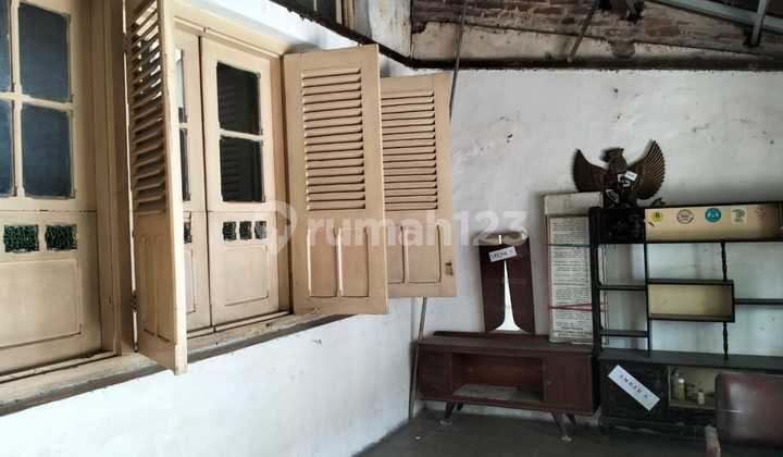 House for Sale on Lawu Street, Sawahan, Surabaya 2