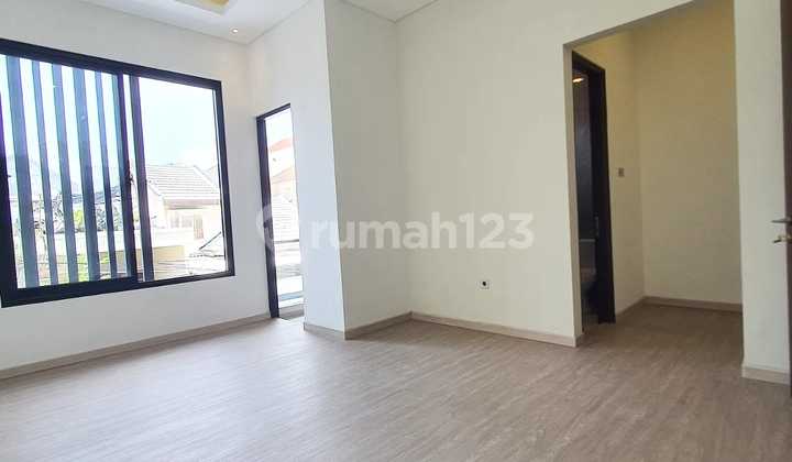 Rumah Kekinian Babatan Pantai 2 Lantai Modern Minimalis Dekat Jalan Utama 6