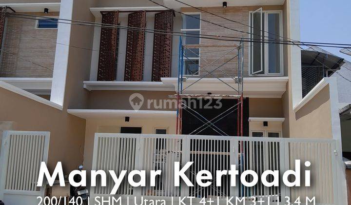 MEWAH! Rumah Manyar kertoadi 2 Lantai SHM Row Lebar Blok Depan 1