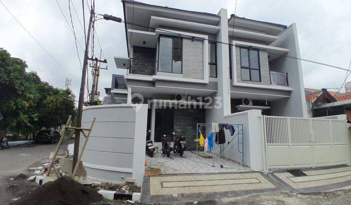 Rumah Hook di Medokan Asri 2 Lantai SHM Baru Dekat Pintu Masuk 2