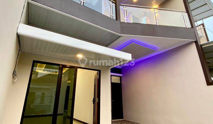 Rumah Cakep Bukit Kismadani Sidoarjo Kota 2 Lantai SHM dkt Raya 2