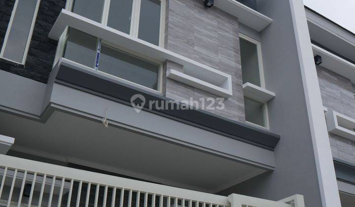 New! Rumah Nginden Intan 2 Lantai SHM Row Lebar Ngga Blusukan 2