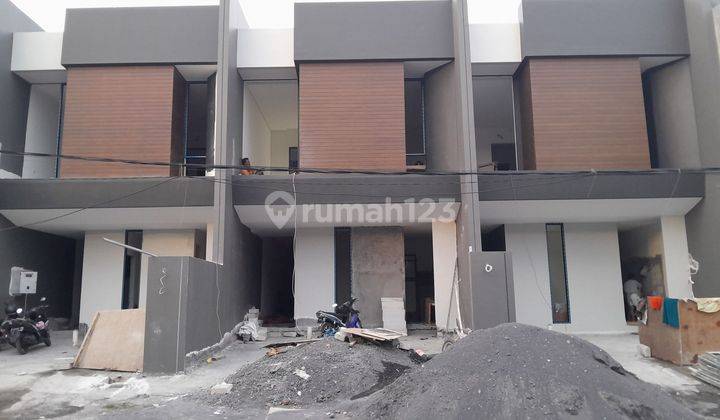 Rumah Modern Kutisari Indah SHM Row 4 Mobil Dkt Petra 2