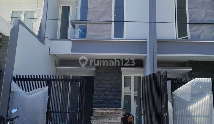 Rumah Baru Sutorejo Indah 2 Lantai SHM Row Lebar  1