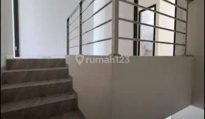 Dekat Ubaya! Rumah Baru Modern Minimalis 2 Lantai Siap Kpr 2