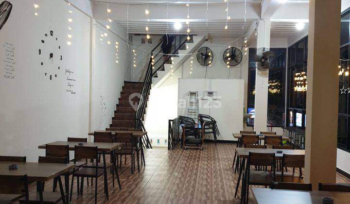 Disewakan Ruko Raya Merr 2,5 Lantai 1