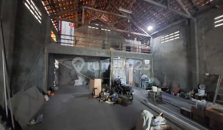 Disewakan Ruko Raya Menganti 1 Lantai 2