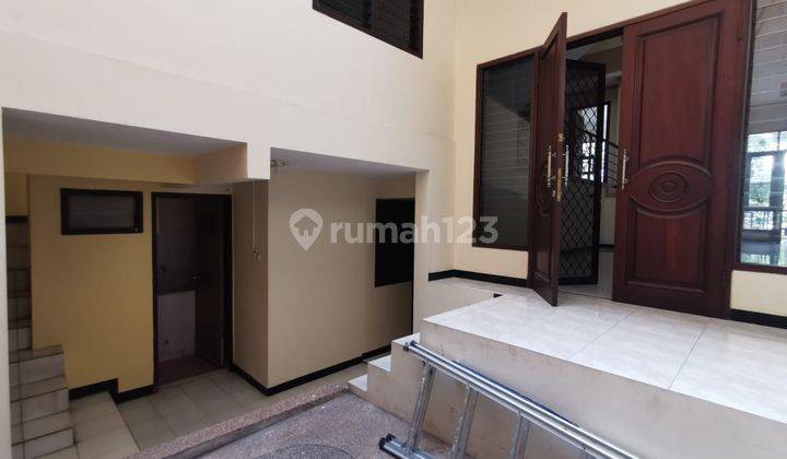 Disewakan Apartemen Tanglin Surabaya 3