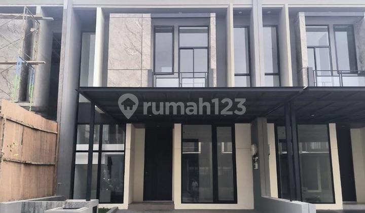 Dijual Rumah Citraland Utama Siap Huni