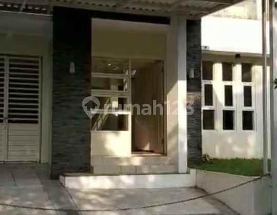 Disewakan Rumah Eastwood Regency Citraland Utama