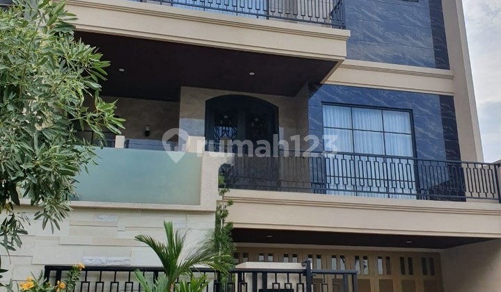 For Sale Dream Residence in Citraland Utama