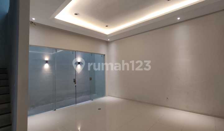 Dijual Rumah Citraland Utama 2