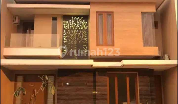 Disewakan Rumah Villa Bukit Regency Pakuwon Indah