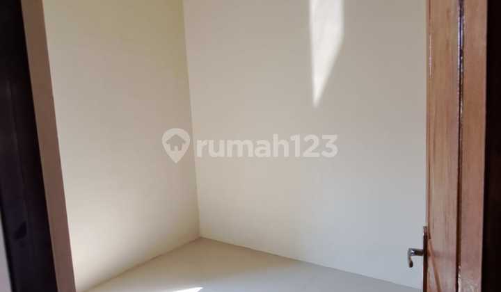 Dijual Rumah Wage Hadap Barat