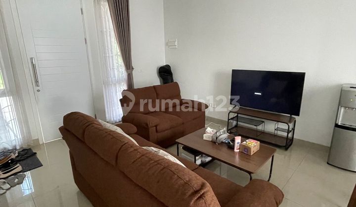 Rumah Bagus Modern 2 Lantai Furnished di Bsd Serpong