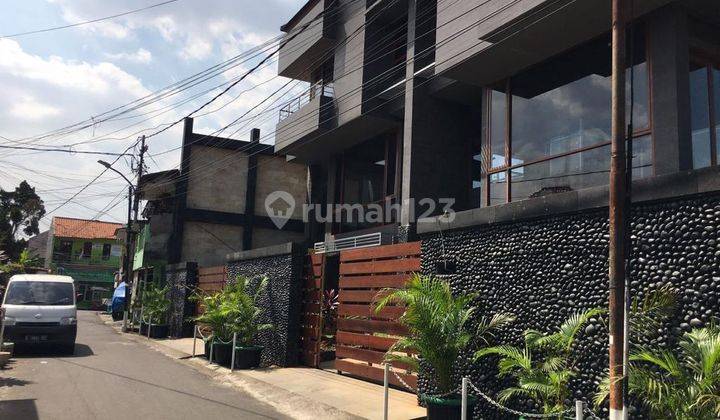 Rumah Baru di Pejaten Dengan Lift Jakarta Selatan 2