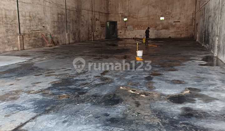 For Rent Large Wooden Warehouse Kamal